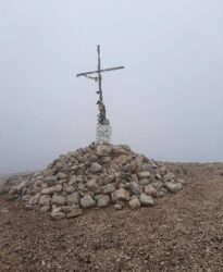 24 Aprile 2022 Monte Semprevisa. Le foto…